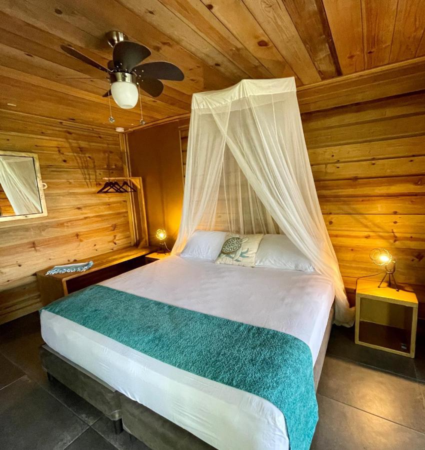 Eden Jungle Lodge Bocas Town Luaran gambar